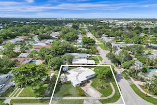 2321 SW 14th Ct, Fort Lauderdale, FL 33312