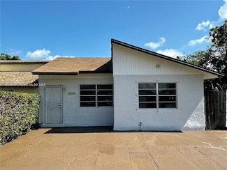 11549 SW 4th St, Miami, FL 33174