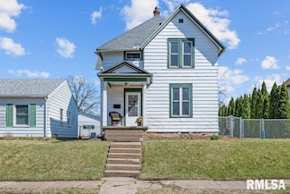 1315 Davie St, Davenport, IA 52804