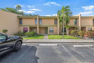 9220 NW 14th St Unit 272, Pembroke Pines, FL 33024