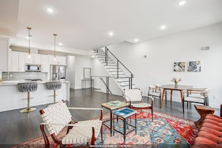98 Van Horne St, Jersey City, NJ 07304