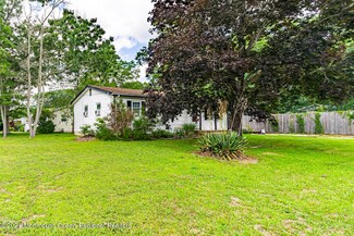 201 2nd Ave, Tuckerton, NJ 08087