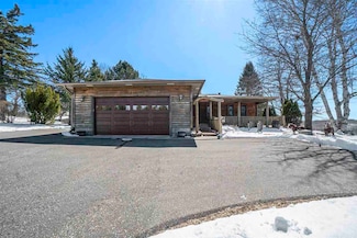 4170 E Mitchell Rd, Petoskey, MI 49770