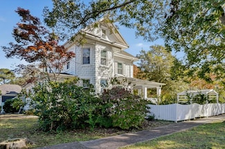 18298 Cassatt Ave, Parksley, VA 23421