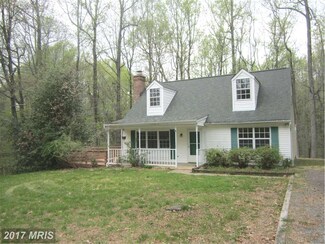 9044 Mary Ann Dr, Owings, MD 20736