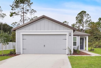 22 Princess Dolores Ln, Palm Coast, FL 32164