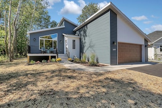 1699 39th St S, St. Cloud, MN 56301