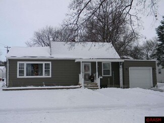 504 2nd Ave SE, Sleepy Eye, MN 56085