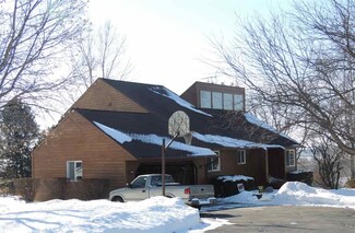8889 Riverbend Rd, Gratiot, WI 53541