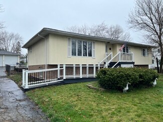 12236 Thomas Ct, Mokena, IL 60448