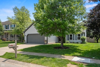 17841 Grassy Knoll Dr, Westfield, IN 46074
