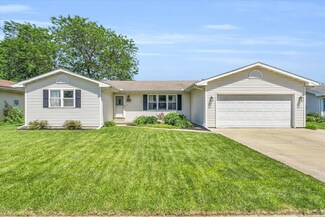 1036 Cambridge Dr, Rantoul, IL 61866