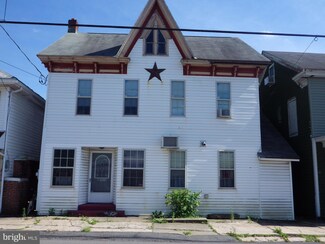 1019 W Main St, Valley View, PA 17983