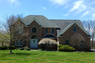17 Mapleseed Dr, Dallas, PA 18612