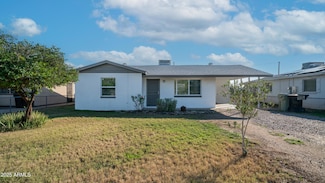 6135 W Frier Dr, Glendale, AZ 85301