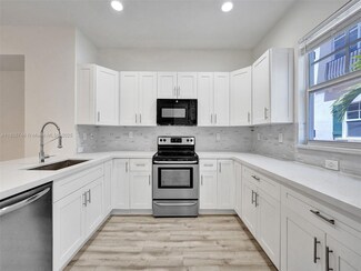 1033 NE 17th Way Unit 904, Fort Lauderdale, FL 33304
