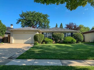 1828 W Pheasant Trail, Mount Prospect, IL 60056