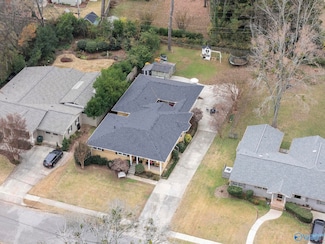 1706 Sun Valley Rd SE, Huntsville, AL 35801