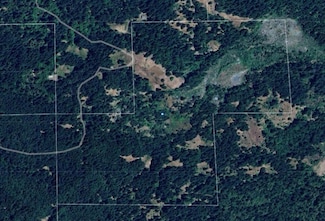 105 Cottrell Rd, Bridgeville, CA 95526