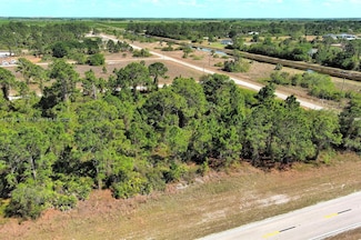 655 Columbus Blvd S, Lehigh Acres, FL 33974