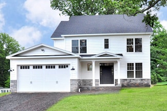 81 Club Dr, Berlin, CT 06037