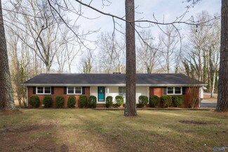 613 Benham Ave, Scottsboro, AL 35768