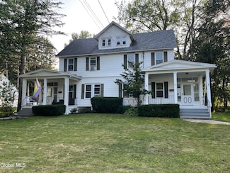 7 Snowden Ave, Delmar, NY 12054