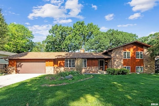 2351 5th St, East Moline, IL 61244