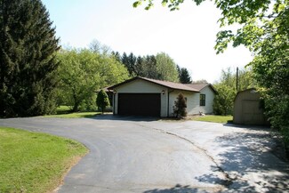 3095 Wissing Ln, Saint Joseph, MI 49085