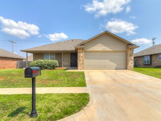 11009 NW 100th St, Yukon, OK 73099
