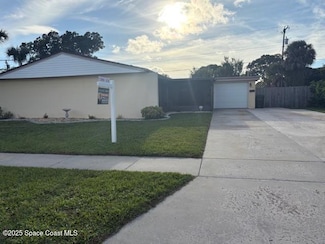 995 Botany Ln, Rockledge, FL 32955