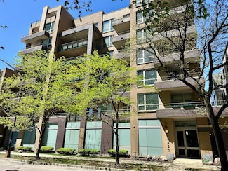 5430 N Sheridan Rd Unit 703, Chicago, IL 60640