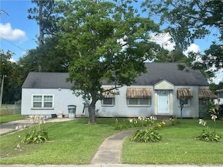 1101 Hunter Dr, Lake Charles, LA 70615