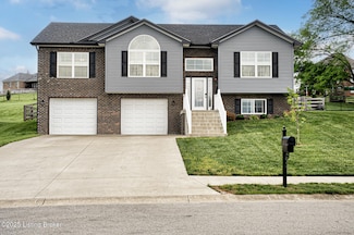 240 Oak Leaf Ct, Taylorsville, KY 40071
