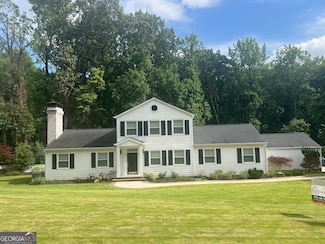 669 Dixon Dr, Gainesville, GA 30501