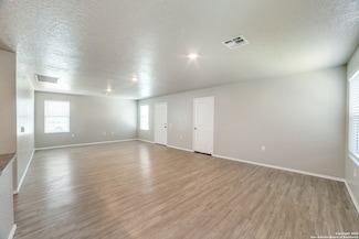 12060 Overton Way, San Antonio, TX 78221