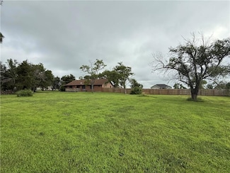 1011 N Arrowhead Dr, New Strawn, KS 66839