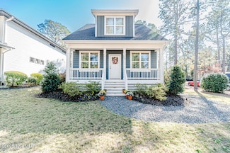 705 N Leak St, Southern Pines, NC 28387