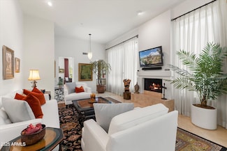 8100 E Camelback Rd Unit 101, Scottsdale, AZ 85251