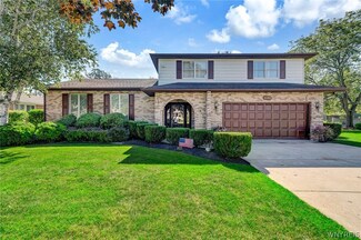 2089 Robert Dr, Niagara Falls, NY 14304