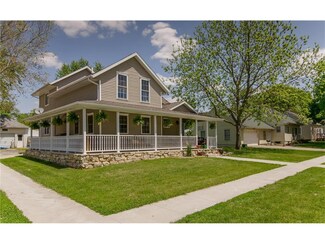 607 2nd Ave, van Horne, IA 52346