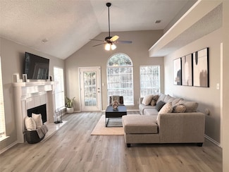 2109 Acosta Ln, Lewisville, TX 75067