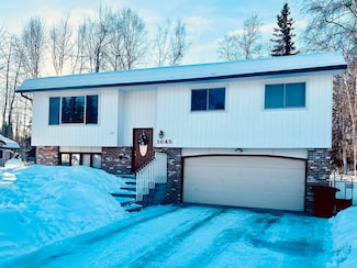 1645 Madison Dr, Fairbanks, AK 99709