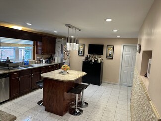 241 Lexington St Unit 241, Watertown, MA 02472