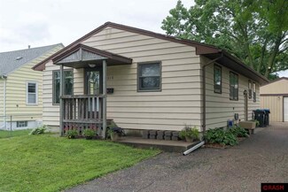 1316 Marsh St, Mankato, MN 56001