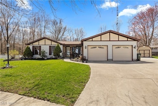 799 Arlington Dr, Vermilion, OH 44089