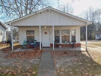 901 Ridge Rd, Benton, AR 72015