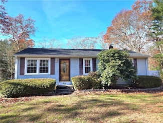 416 Gardiner Rd, West Kingston, RI 02892