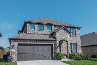 983 E Villas Ct, Lewisville, TX 75067