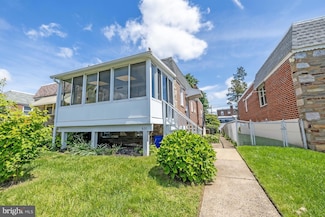 631 Emerson St, Philadelphia, PA 19111